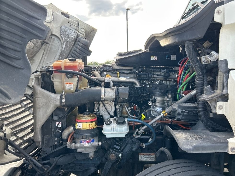 Day Cab Tractor-Heavy Duty Tractors-Freightliner-2019-Cascadia 12564ST-Katy-TX-724,906\n\t\tmiles-$ 25,000 - Image 16