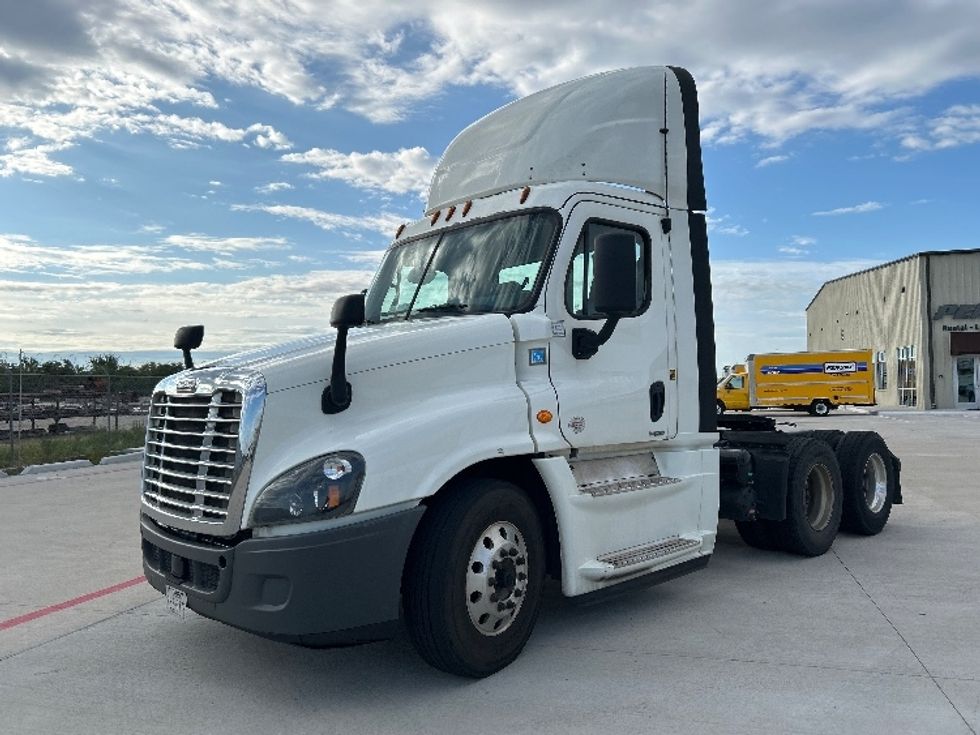 Day Cab Tractor-Heavy Duty Tractors-Freightliner-2019-Cascadia 12564ST-Katy-TX-724,906\n\t\tmiles-$ 25,000 - Image 3