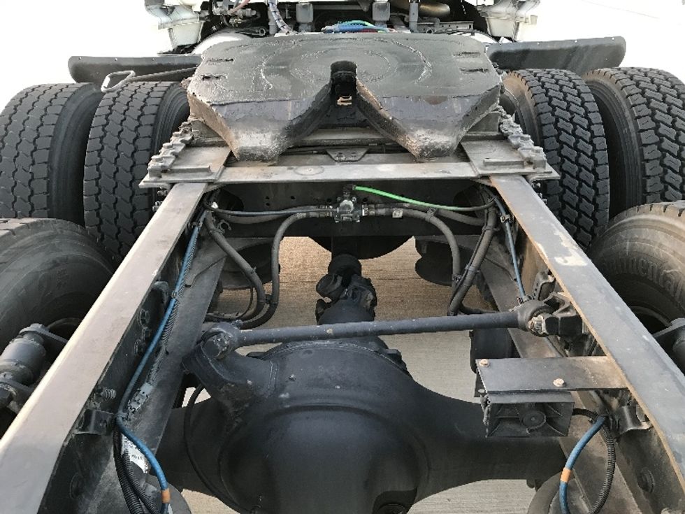 Day Cab Tractor-Heavy Duty Tractors-Freightliner-2019-Cascadia 12564ST-Katy-TX-732,544\n\t\tmiles-$ 26,500 - Image 6