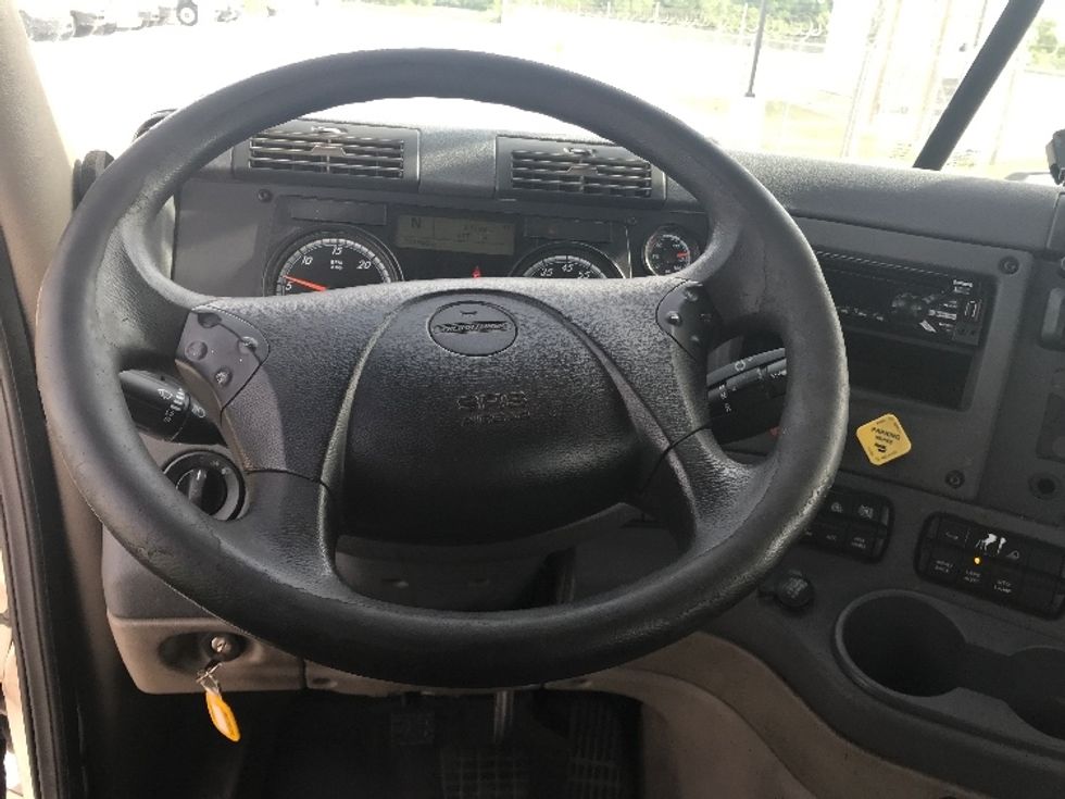 Day Cab Tractor-Heavy Duty Tractors-Freightliner-2019-Cascadia 12564ST-Katy-TX-783,639\n\t\tmiles-$ 26,500 - Image 11