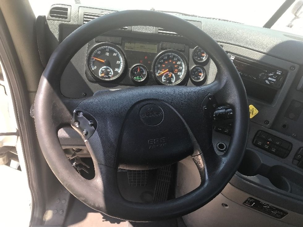 Day Cab Tractor-Heavy Duty Tractors-Freightliner-2019-Cascadia 12564ST-Katy-TX-829,981\n\t\tmiles-$ 26,500 - Image 11