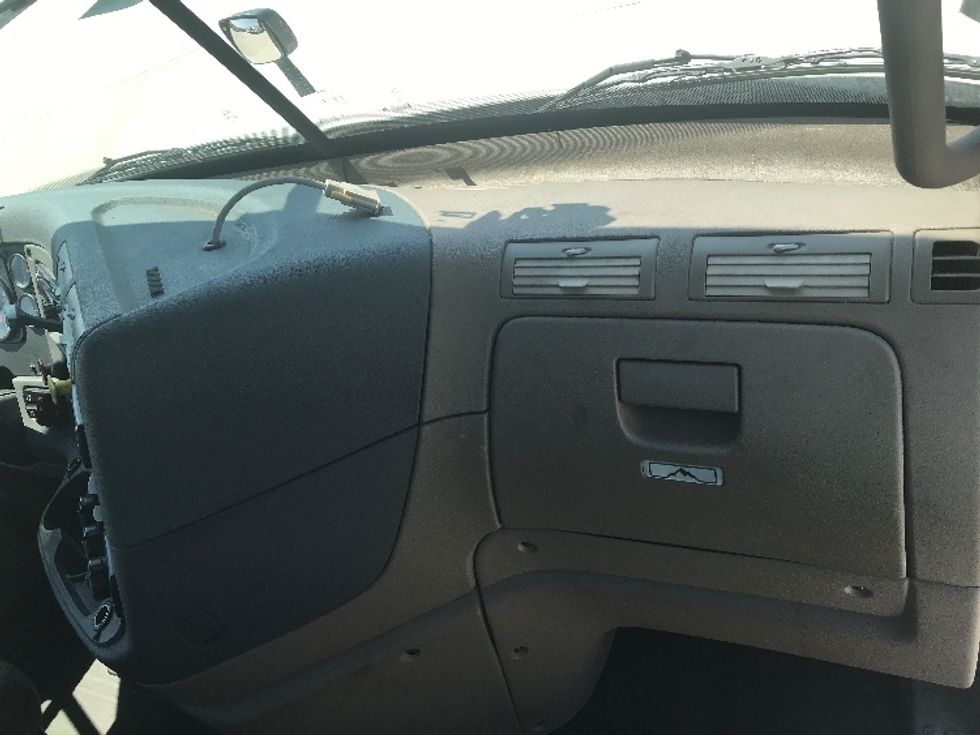 Day Cab Tractor-Heavy Duty Tractors-Freightliner-2019-Cascadia 12564ST-Katy-TX-829,981\n\t\tmiles-$ 26,500 - Image 13