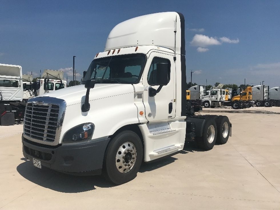 Day Cab Tractor-Heavy Duty Tractors-Freightliner-2019-Cascadia 12564ST-Katy-TX-829,981\n\t\tmiles-$ 26,500 - Image 3