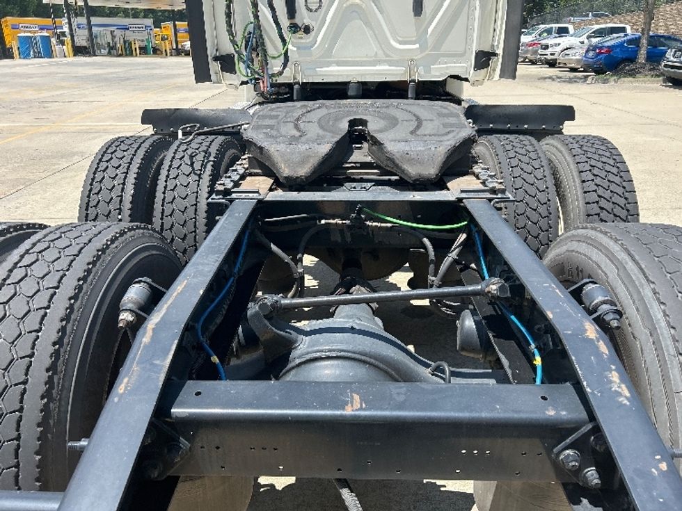 Day Cab Tractor-Heavy Duty Tractors-Freightliner-2019-Cascadia 12564ST-Kennesaw-GA-455,943\n\t\tmiles-$ 36,250 - Image 6