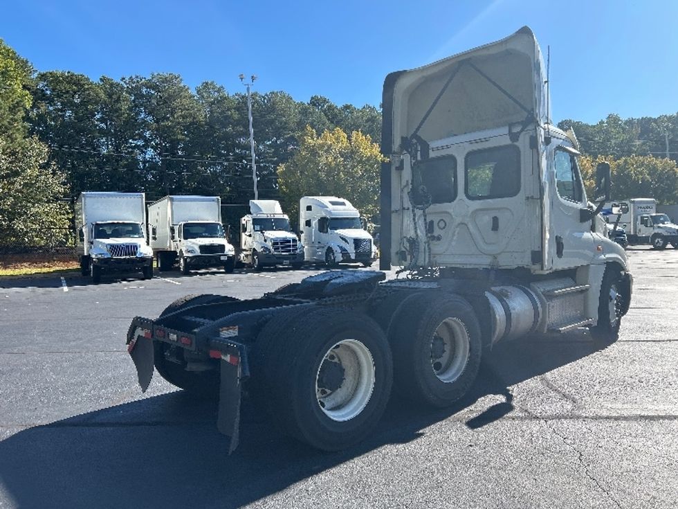Day Cab Tractor-Heavy Duty Tractors-Freightliner-2019-Cascadia 12564ST-Kennesaw-GA-482,285\n\t\tmiles-$ 35,000 - Image 7