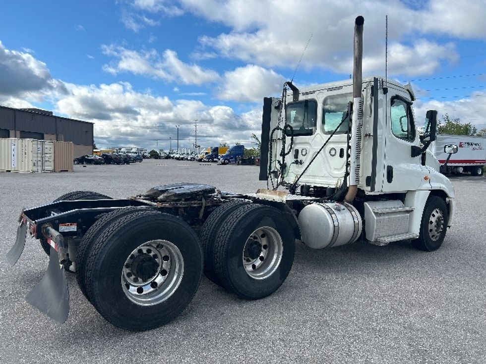 Day Cab Tractor-Heavy Duty Tractors-Freightliner-2019-Cascadia 12564ST-Kentwood-MI-161,904\n\t\tmiles-$ 52,750 - Image 7