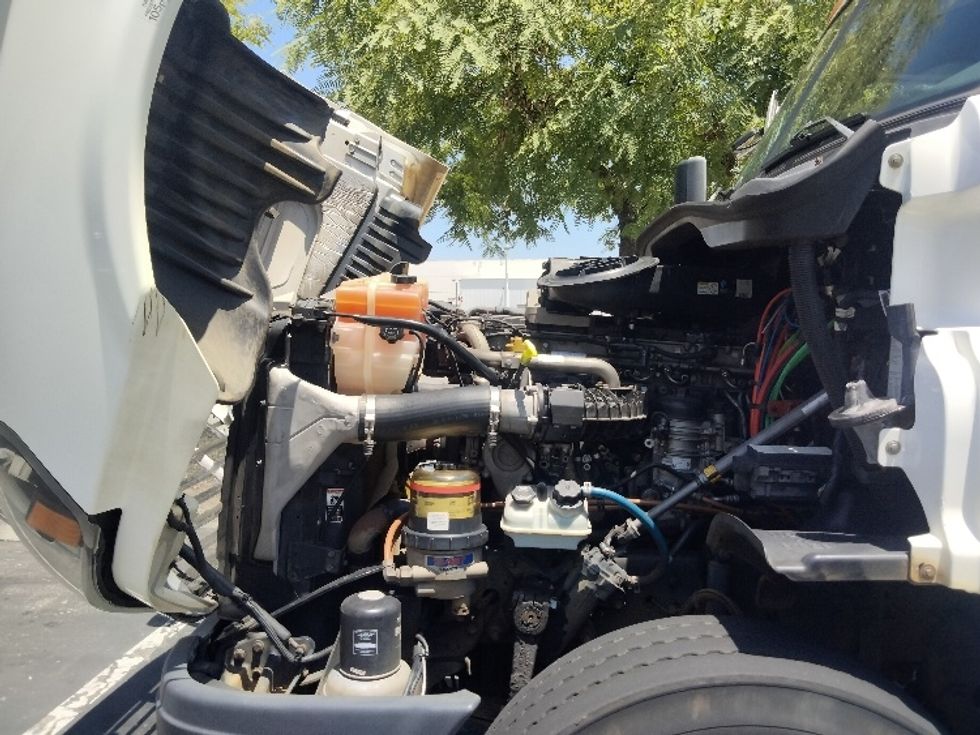 Day Cab Tractor-Heavy Duty Tractors-Freightliner-2019-Cascadia 12564ST-La Mirada-CA-73,889\n\t\tmiles-$ 46,250 - Image 16