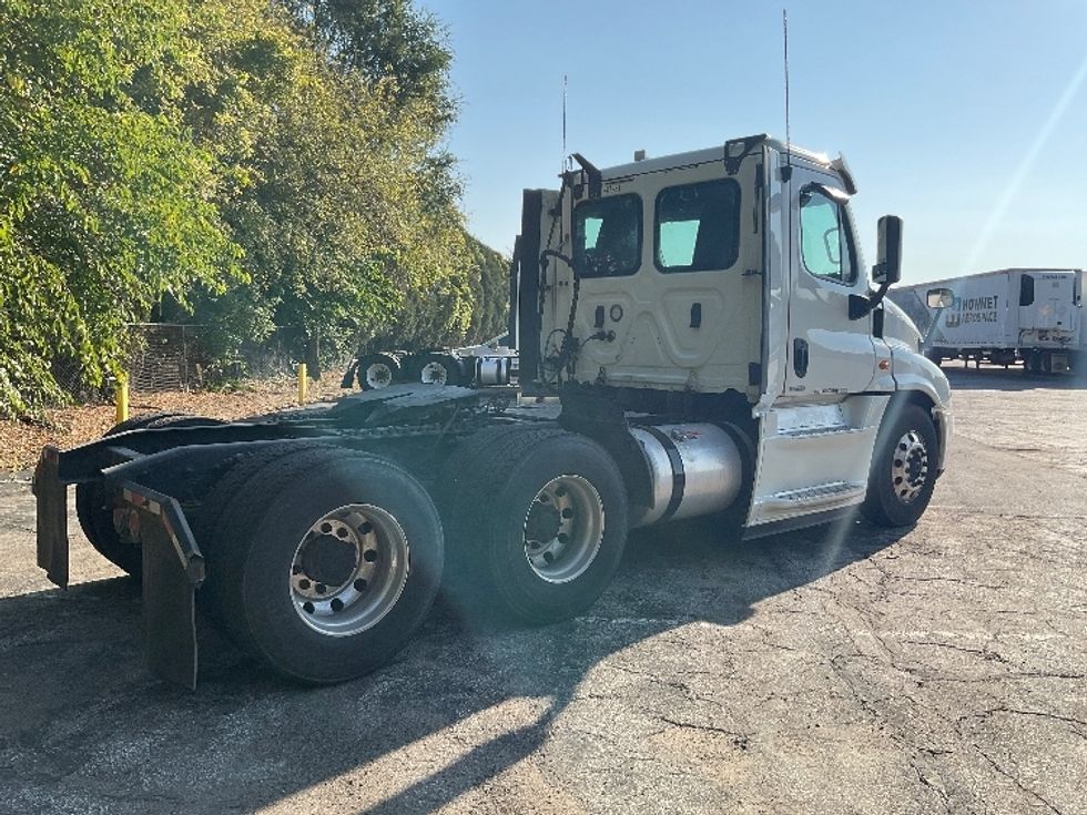 Day Cab Tractor-Heavy Duty Tractors-Freightliner-2019-Cascadia 12564ST-La Porte-IN-444,233\n\t\tmiles-$ 37,500 - Image 7