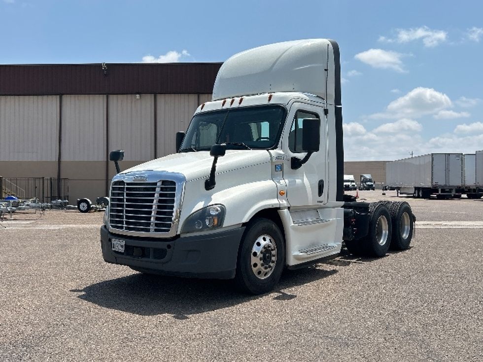 Day Cab Tractor-Heavy Duty Tractors-Freightliner-2019-Cascadia 12564ST-Laredo-TX-639,988\n\t\tmiles-$ 27,250 - Image 3