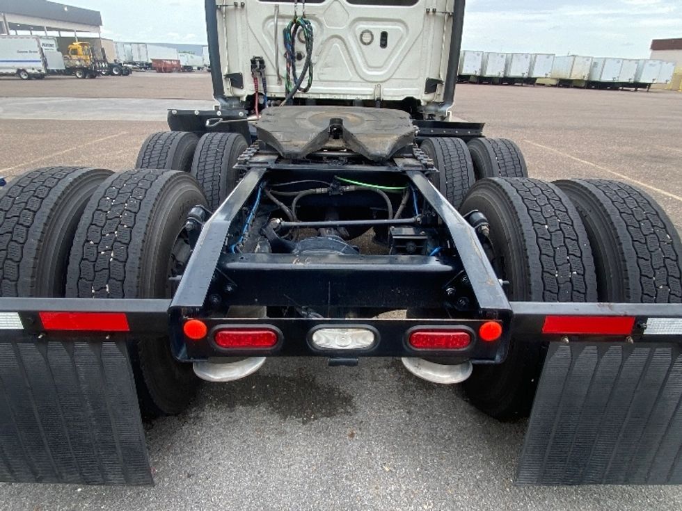 Day Cab Tractor-Heavy Duty Tractors-Freightliner-2019-Cascadia 12564ST-Laredo-TX-687,467\n\t\tmiles-$ 26,500 - Image 6