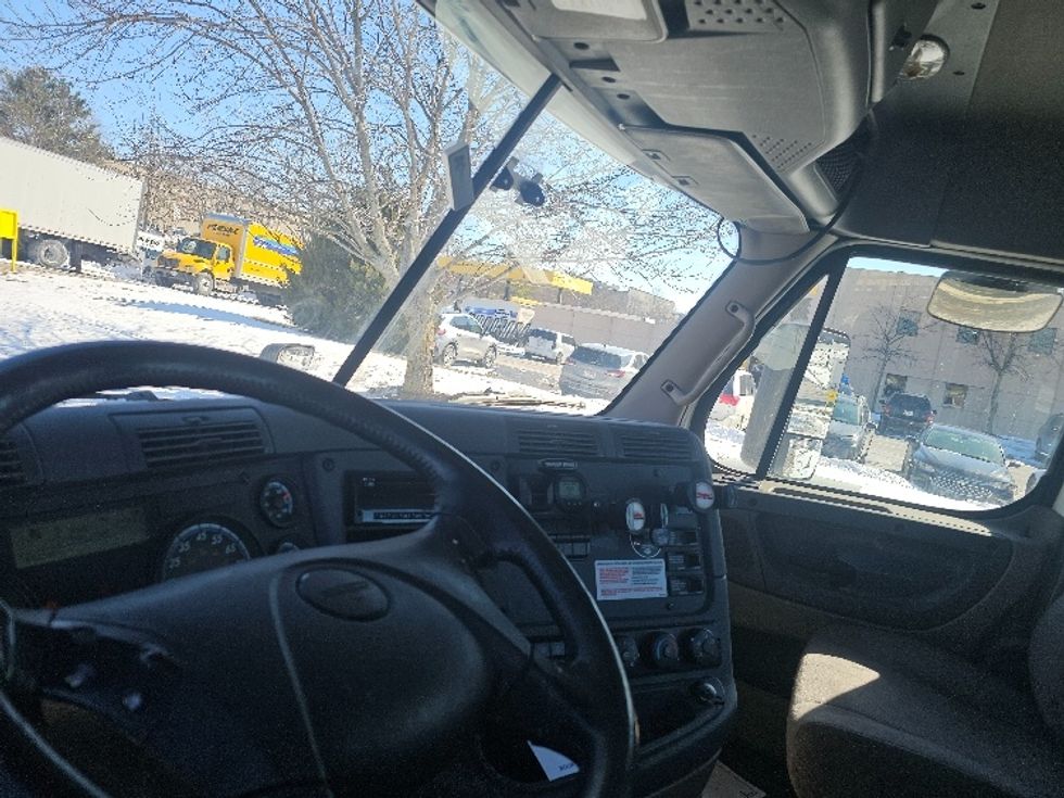 Day Cab Tractor-Heavy Duty Tractors-Freightliner-2019-Cascadia 12564ST-Lenexa-KS-622,227\n\t\tmiles-$ 30,750 - Image 10