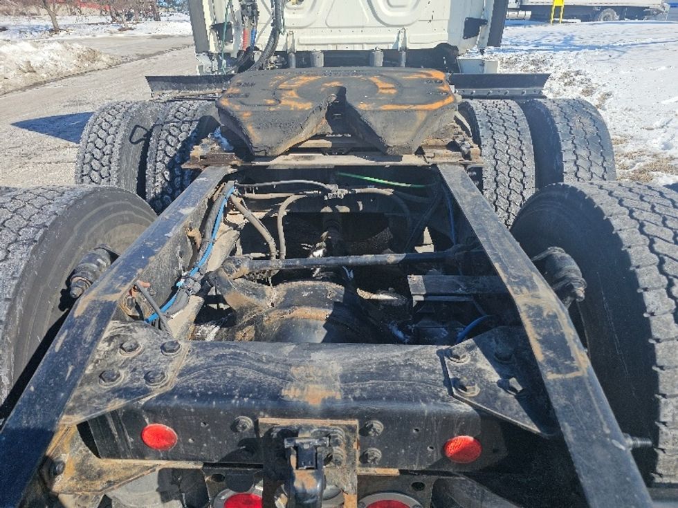 Day Cab Tractor-Heavy Duty Tractors-Freightliner-2019-Cascadia 12564ST-Lenexa-KS-622,227\n\t\tmiles-$ 30,750 - Image 6