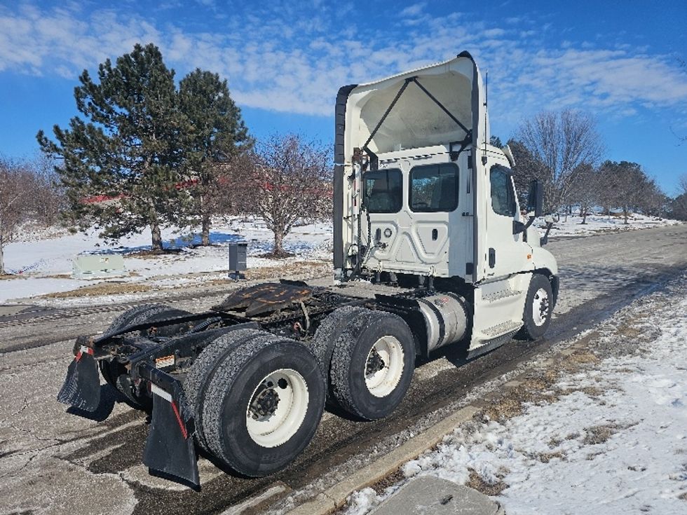 Day Cab Tractor-Heavy Duty Tractors-Freightliner-2019-Cascadia 12564ST-Lenexa-KS-622,227\n\t\tmiles-$ 30,750 - Image 7