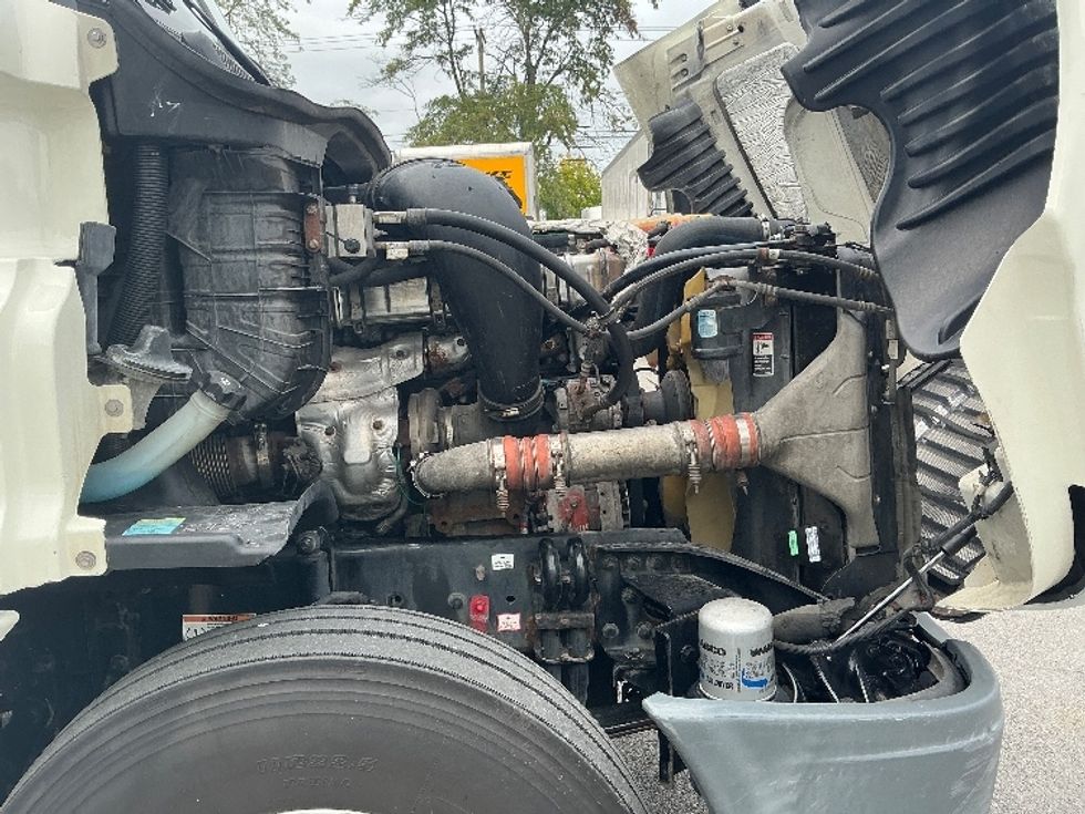 Day Cab Tractor-Heavy Duty Tractors-Freightliner-2019-Cascadia 12564ST-Lexington-KY-615,951\n\t\tmiles-$ 27,750 - Image 15