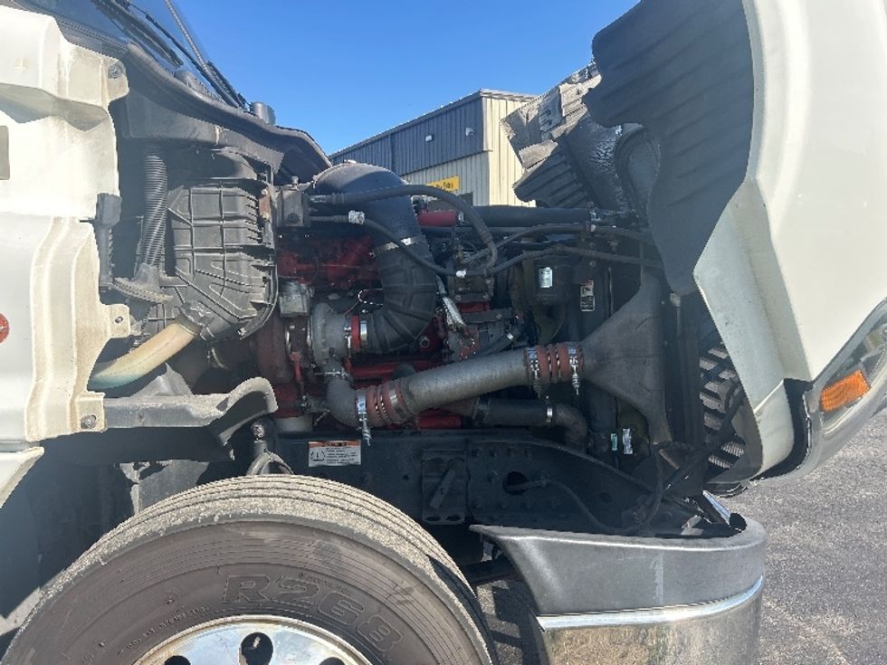 Day Cab Tractor-Heavy Duty Tractors-Freightliner-2019-Cascadia 12564ST-Londonderry-NH-279,961\n\t\tmiles-$ 33,750 - Image 15