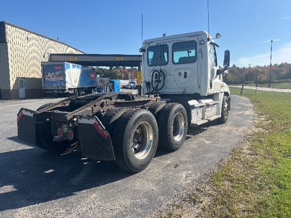 Day Cab Tractor-Heavy Duty Tractors-Freightliner-2019-Cascadia 12564ST-Londonderry-NH-279,961\n\t\tmiles-$ 33,750 - Image 7