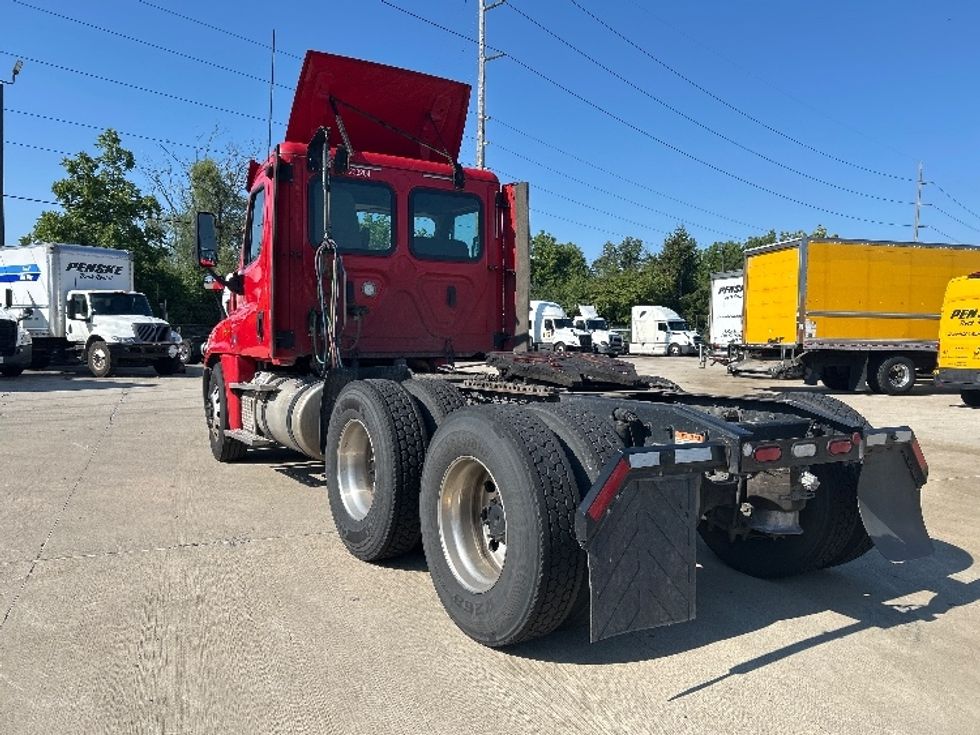 Day Cab Tractor-Heavy Duty Tractors-Freightliner-2019-Cascadia 12564ST-Louisville-KY-676,288\n\t\tmiles-$ 24,250 - Image 5