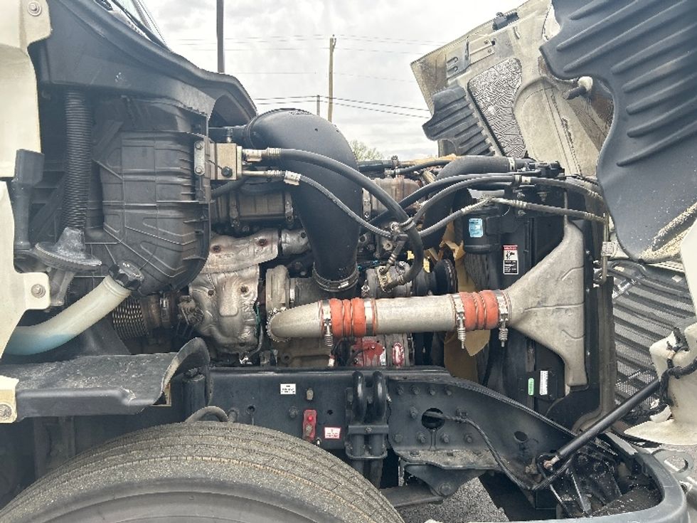 Day Cab Tractor-Heavy Duty Tractors-Freightliner-2019-Cascadia 12564ST-Lowell-AR-481,418\n\t\tmiles-$ 32,250 - Image 15