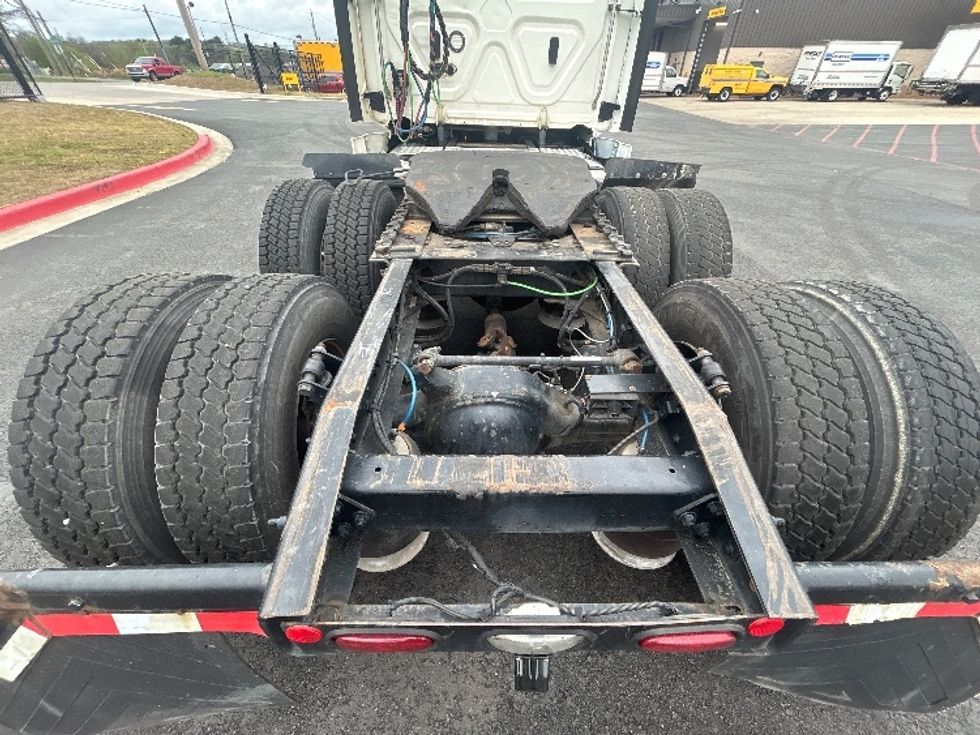 Day Cab Tractor-Heavy Duty Tractors-Freightliner-2019-Cascadia 12564ST-Lowell-AR-481,418\n\t\tmiles-$ 32,250 - Image 6