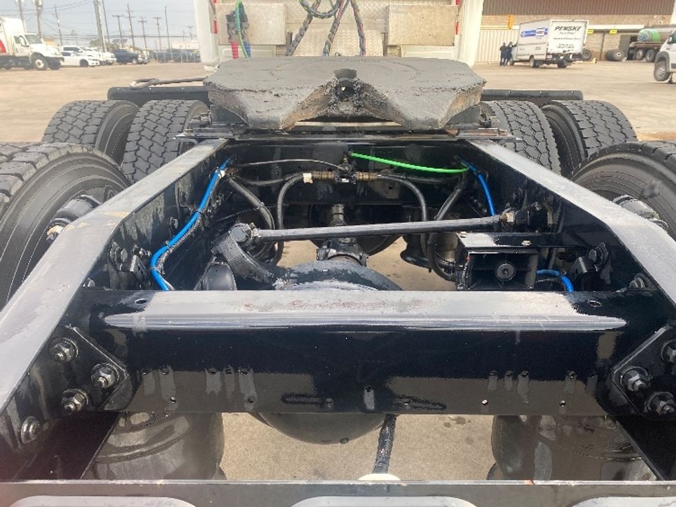 Day Cab Tractor-Heavy Duty Tractors-Freightliner-2019-Cascadia 12564ST-Lubbock-TX-294,309\n\t\tmiles-$ 43,750 - Image 6