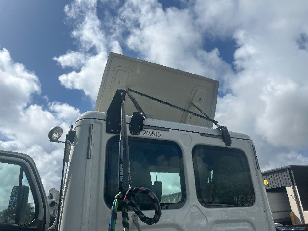 Day Cab Tractor-Heavy Duty Tractors-Freightliner-2019-Cascadia 12564ST-Medley-FL-493,569\n\t\tmiles-$ 34,750 - Image 18