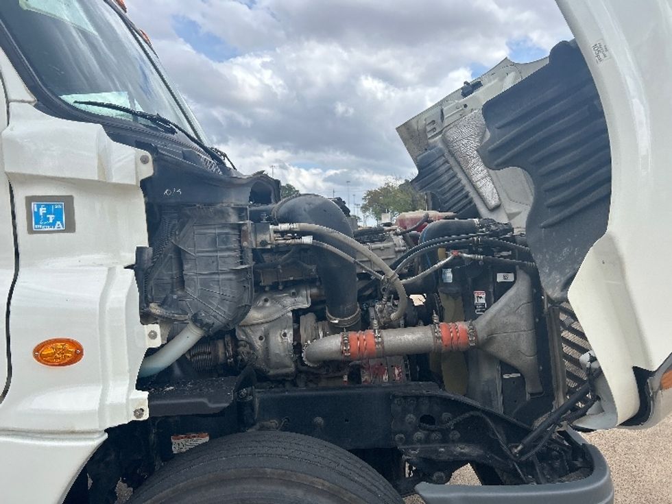 Day Cab Tractor-Heavy Duty Tractors-Freightliner-2019-Cascadia 12564ST-Memphis-TN-341,312\n\t\tmiles-$ 34,250 - Image 15