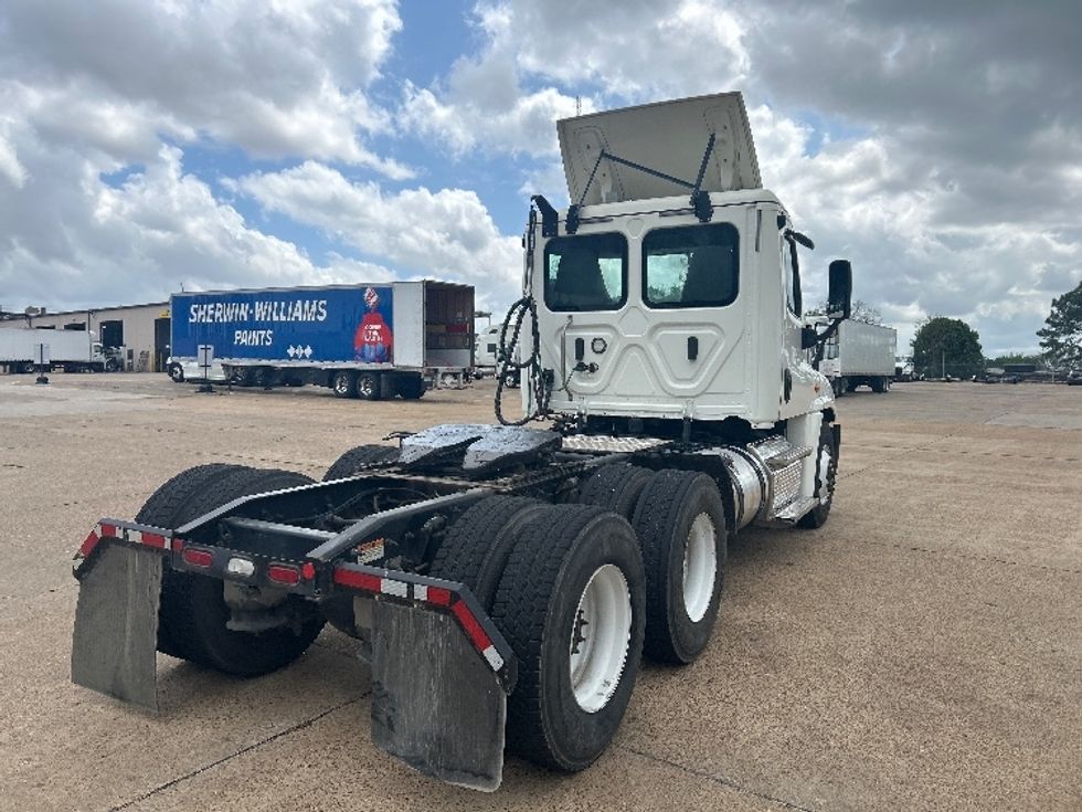 Day Cab Tractor-Heavy Duty Tractors-Freightliner-2019-Cascadia 12564ST-Memphis-TN-341,312\n\t\tmiles-$ 34,250 - Image 7