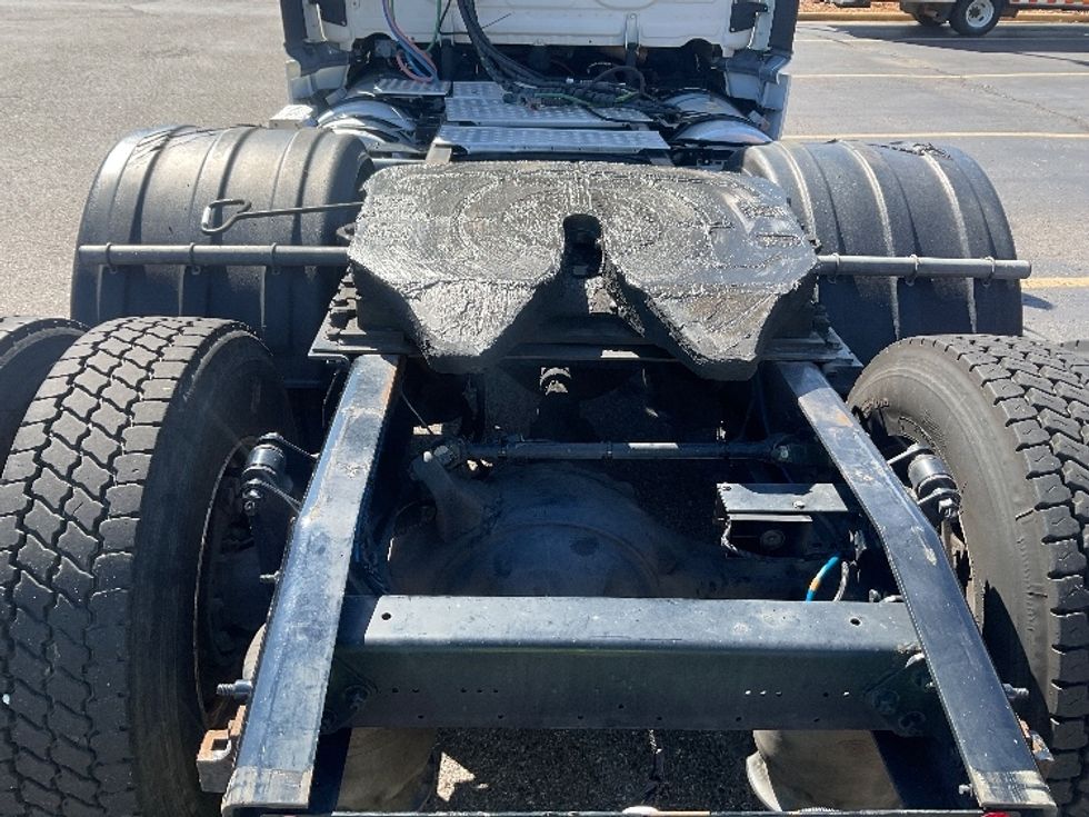 Day Cab Tractor-Heavy Duty Tractors-Freightliner-2019-Cascadia 12564ST-Memphis-TN-357,226\n\t\tmiles-$ 43,750 - Image 6