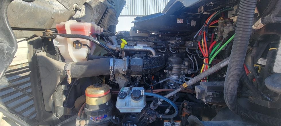 Day Cab Tractor-Heavy Duty Tractors-Freightliner-2019-Cascadia 12564ST-Middlefield-OH-518,453\n\t\tmiles-$ 32,500 - Image 16