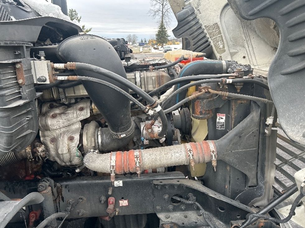 Day Cab Tractor-Heavy Duty Tractors-Freightliner-2019-Cascadia 12564ST-Middlefield-OH-573,780\n\t\tmiles-$ 24,250 - Image 15