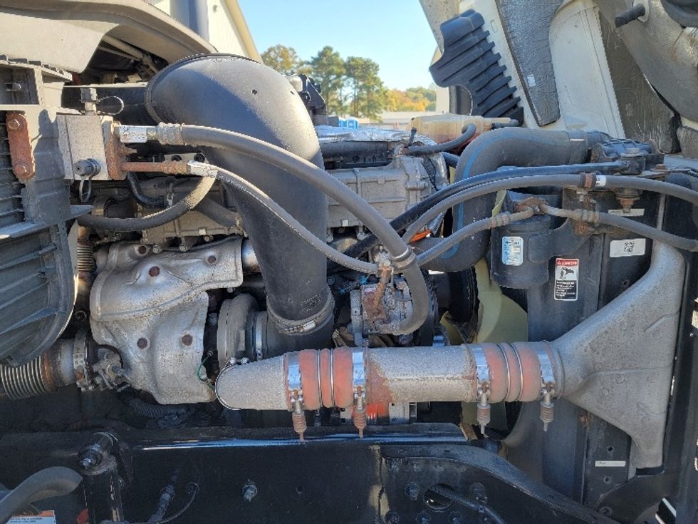 Day Cab Tractor-Heavy Duty Tractors-Freightliner-2019-Cascadia 12564ST-Milford-DE-410,447\n\t\tmiles-$ 48,500 - Image 15