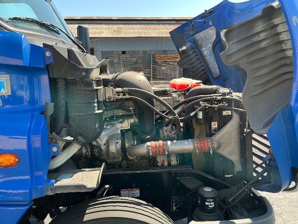 Day Cab Tractor-Heavy Duty Tractors-Freightliner-2019-Cascadia 12564ST-Montebello-CA-246,087\n\t\tmiles-$ 51,500 - Image 15