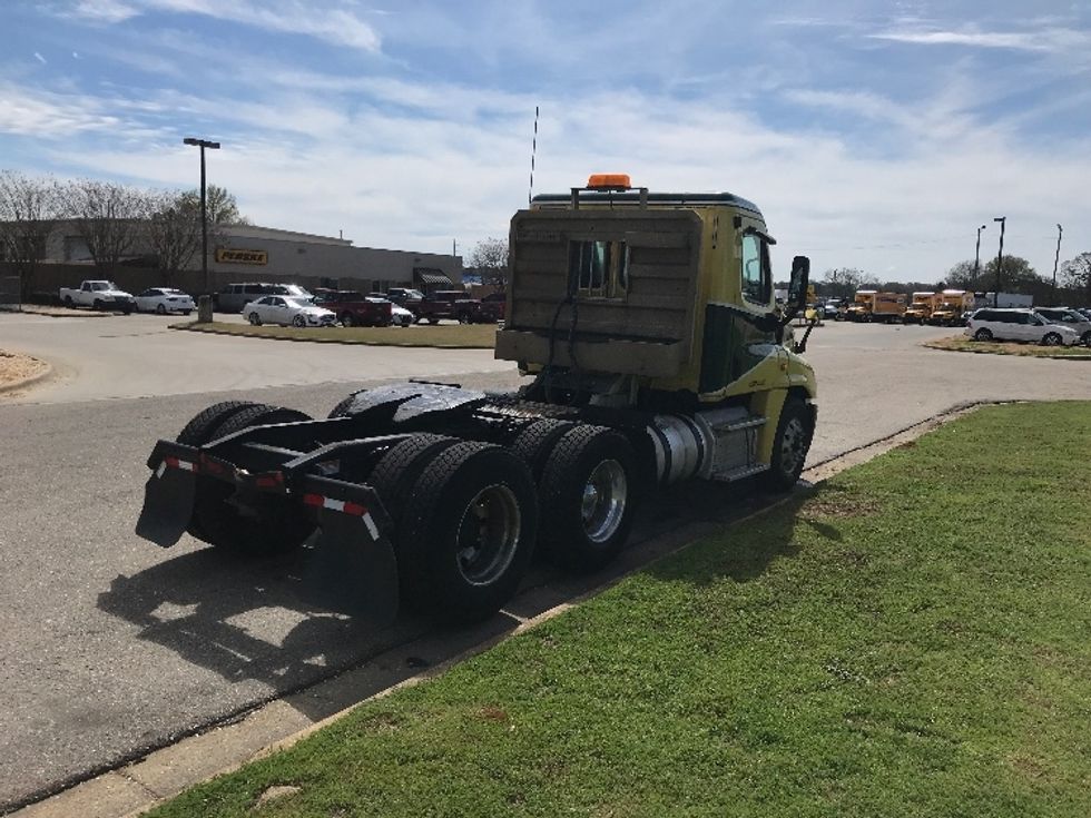 Day Cab Tractor-Heavy Duty Tractors-Freightliner-2019-Cascadia 12564ST-Montgomery-AL-307,499\n\t\tmiles-$ 56,000 - Image 6