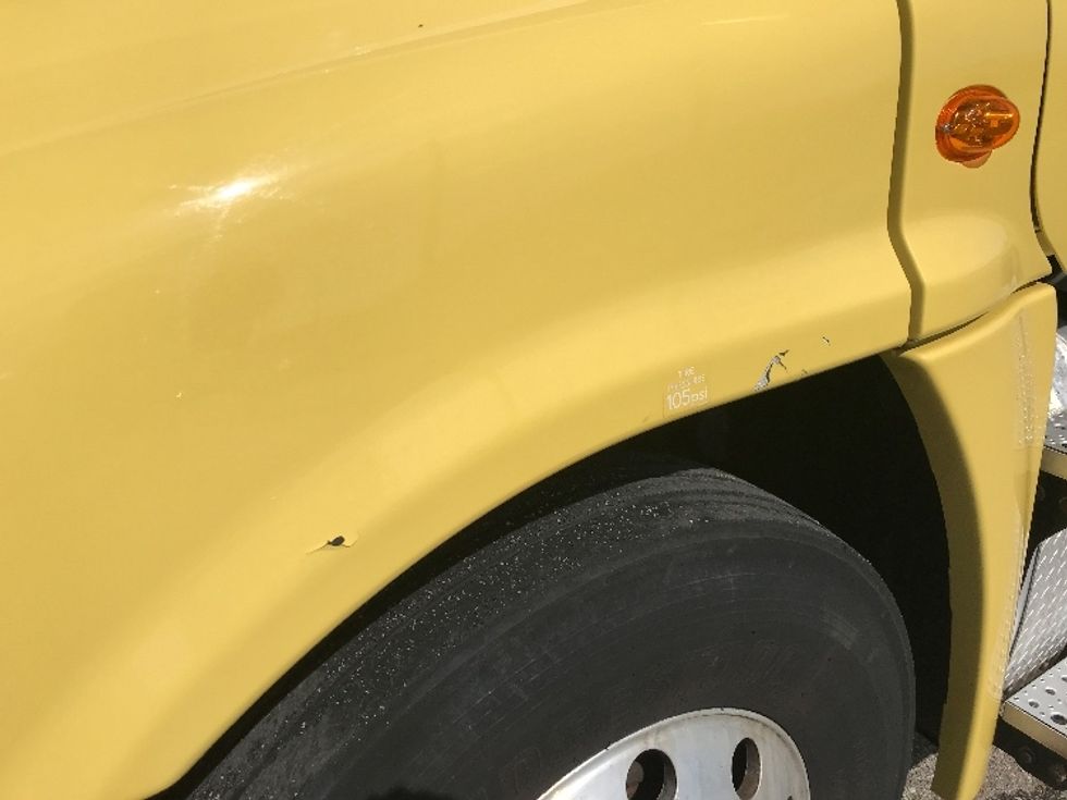 Day Cab Tractor-Heavy Duty Tractors-Freightliner-2019-Cascadia 12564ST-Montgomery-AL-383,137\n\t\tmiles-$ 48,750 - Image 17