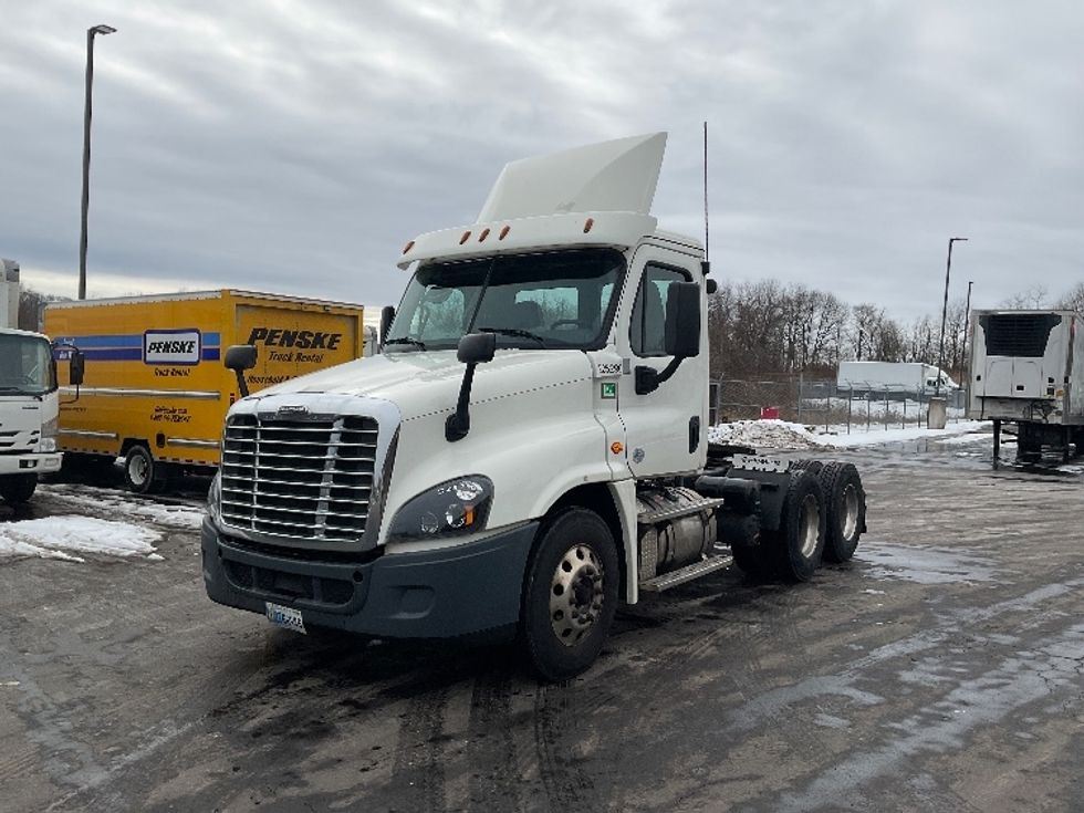 Day Cab Tractor-Heavy Duty Tractors-Freightliner-2019-Cascadia 12564ST-Mount Pleasant-PA-237,309\n\t\tmiles-$ 55,000 - Image 3