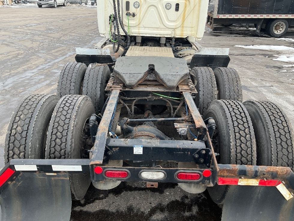 Day Cab Tractor-Heavy Duty Tractors-Freightliner-2019-Cascadia 12564ST-Mount Pleasant-PA-237,309\n\t\tmiles-$ 55,000 - Image 6