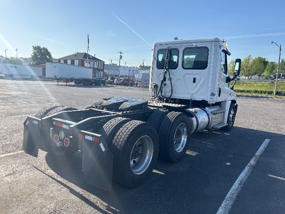 Day Cab Tractor-Heavy Duty Tractors-Freightliner-2019-Cascadia 12564ST-Nashville (Mount Juliet)-TN-346,828\n\t\tmiles-$ 41,750 - Image 7