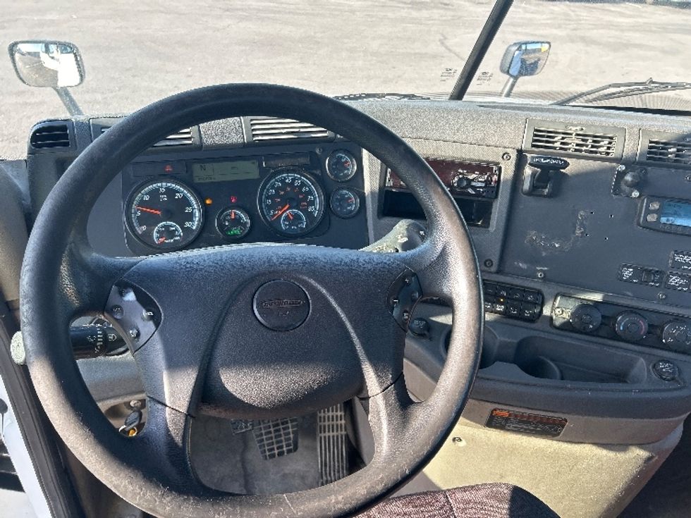 Day Cab Tractor-Heavy Duty Tractors-Freightliner-2019-Cascadia 12564ST-Nashville (Mount Juliet)-TN-346,828\n\t\tmiles-$ 41,750 - Image 11