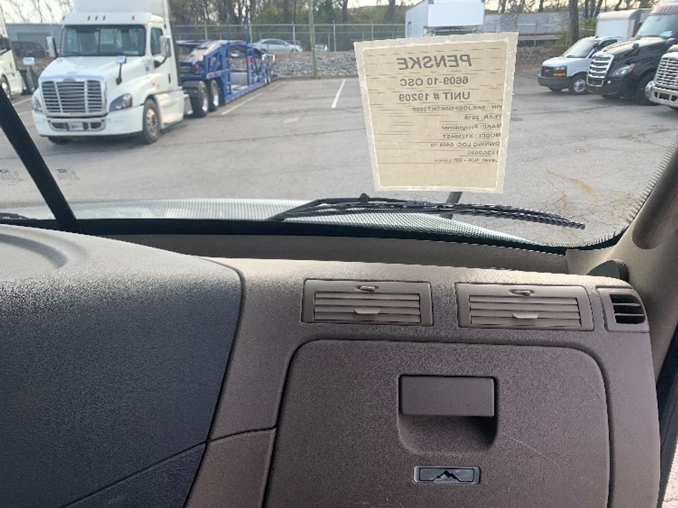 Day Cab Tractor-Heavy Duty Tractors-Freightliner-2019-Cascadia 12564ST-Nashville (Mount Juliet)-TN-348,946\n\t\tmiles-$ 44,750 - Image 13