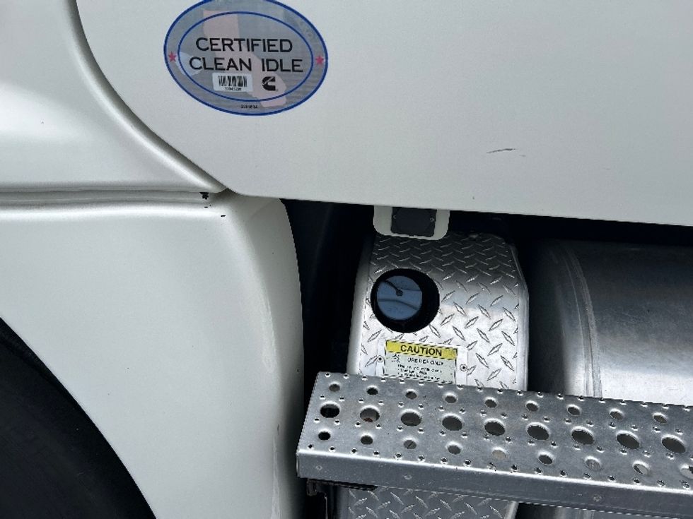 Day Cab Tractor-Heavy Duty Tractors-Freightliner-2019-Cascadia 12564ST-Nashville (Mount Juliet)-TN-498,588\n\t\tmiles-$ 32,000 - Image 22