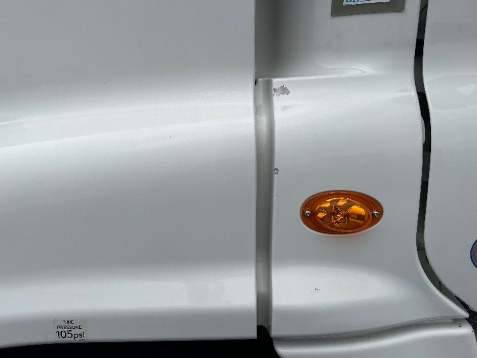 Day Cab Tractor-Heavy Duty Tractors-Freightliner-2019-Cascadia 12564ST-Nashville (Mount Juliet)-TN-498,588\n\t\tmiles-$ 32,000 - Image 21