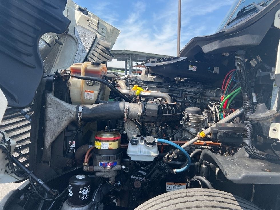 Day Cab Tractor-Heavy Duty Tractors-Freightliner-2019-Cascadia 12564ST-New Bedford-MA-356,422\n\t\tmiles-$ 52,250 - Image 16