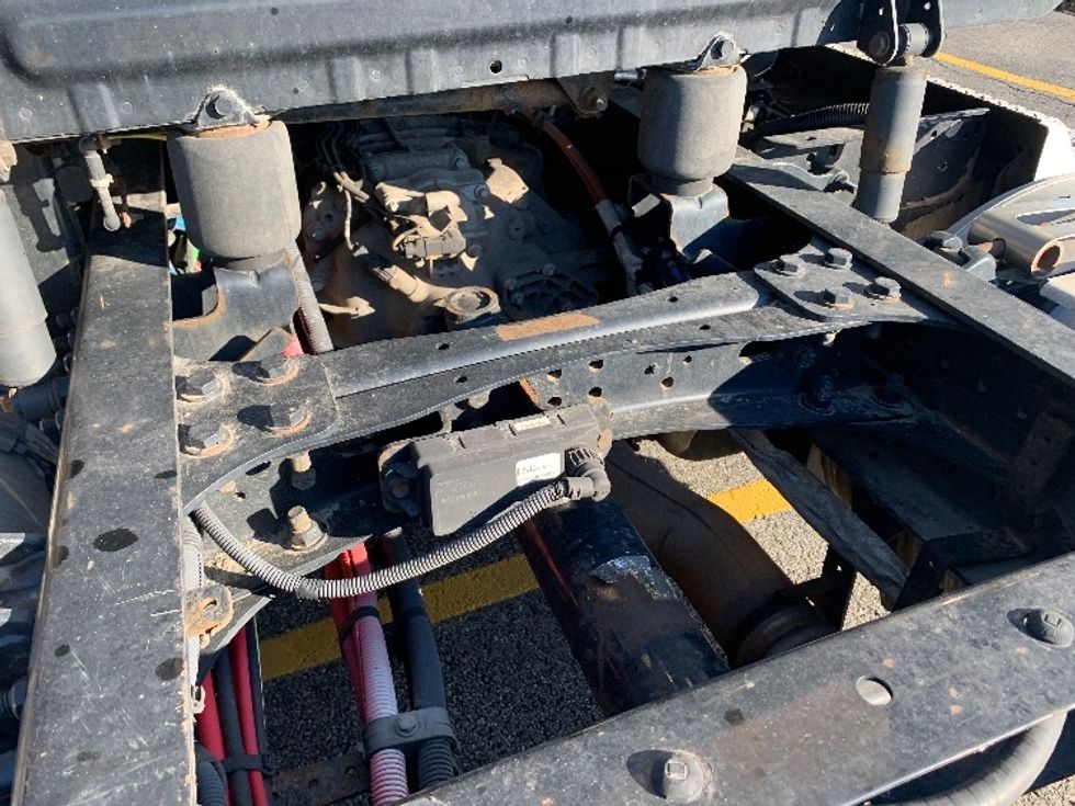 Day Cab Tractor-Heavy Duty Tractors-Freightliner-2019-Cascadia 12564ST-Norton-MA-396,439\n\t\tmiles-$ 41,500 - Image 19