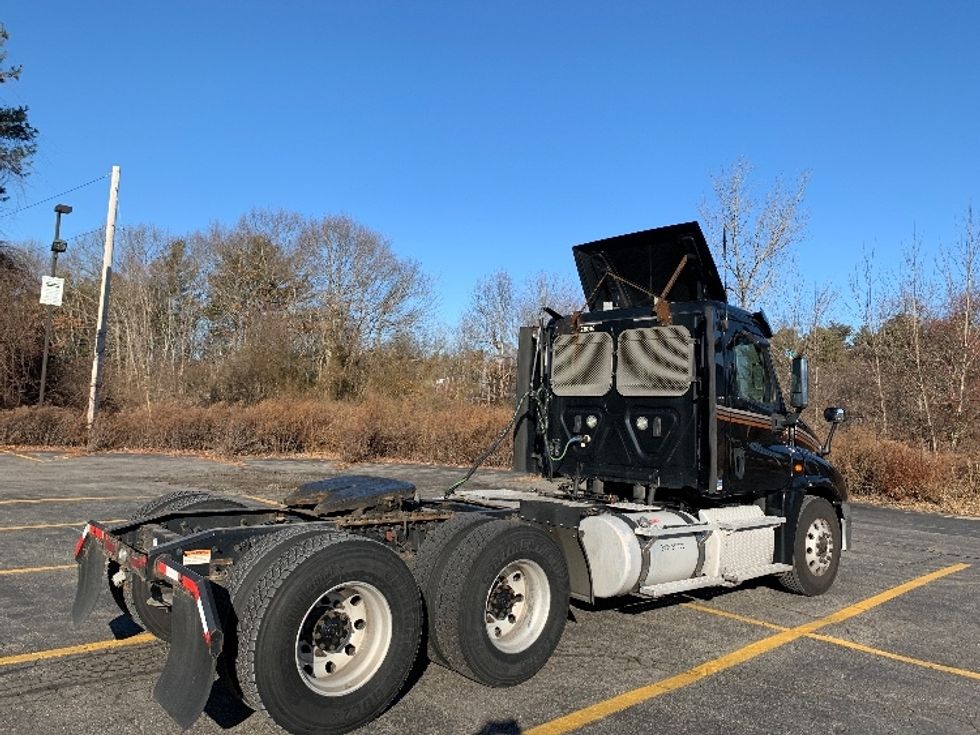 Day Cab Tractor-Heavy Duty Tractors-Freightliner-2019-Cascadia 12564ST-Norton-MA-396,439\n\t\tmiles-$ 41,500 - Image 7