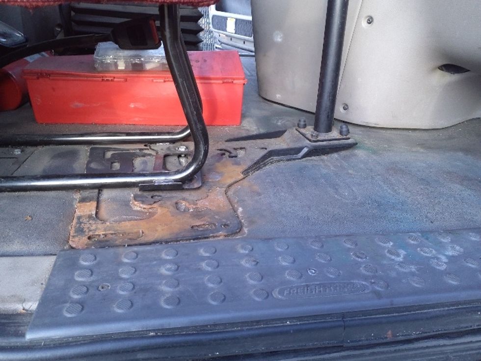 Day Cab Tractor-Heavy Duty Tractors-Freightliner-2019-Cascadia 12564ST-Norton-MA-418,974\n\t\tmiles-$ 40,500 - Image 21