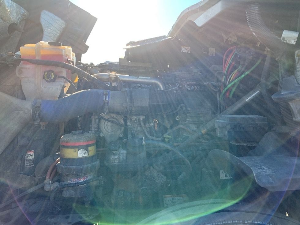 Day Cab Tractor-Heavy Duty Tractors-Freightliner-2019-Cascadia 12564ST-Norton-MA-453,524\n\t\tmiles-$ 41,500 - Image 16