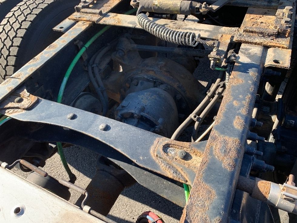 Day Cab Tractor-Heavy Duty Tractors-Freightliner-2019-Cascadia 12564ST-Norton-MA-453,524\n\t\tmiles-$ 41,500 - Image 17