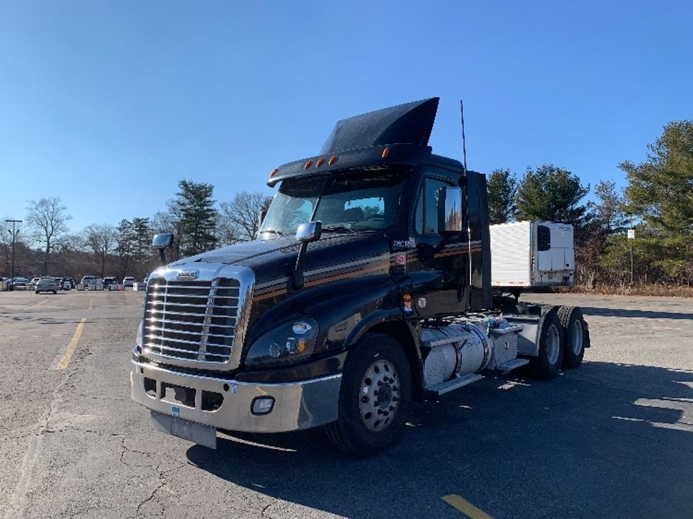 Day Cab Tractor-Heavy Duty Tractors-Freightliner-2019-Cascadia 12564ST-Norton-MA-453,524\n\t\tmiles-$ 41,500 - Image 3