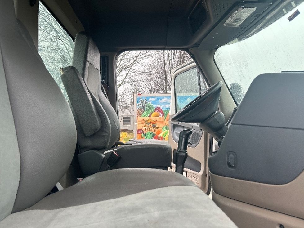 Day Cab Tractor-Heavy Duty Tractors-Freightliner-2019-Cascadia 12564ST-Norwalk-OH-609,112\n\t\tmiles-$ 28,250 - Image 14