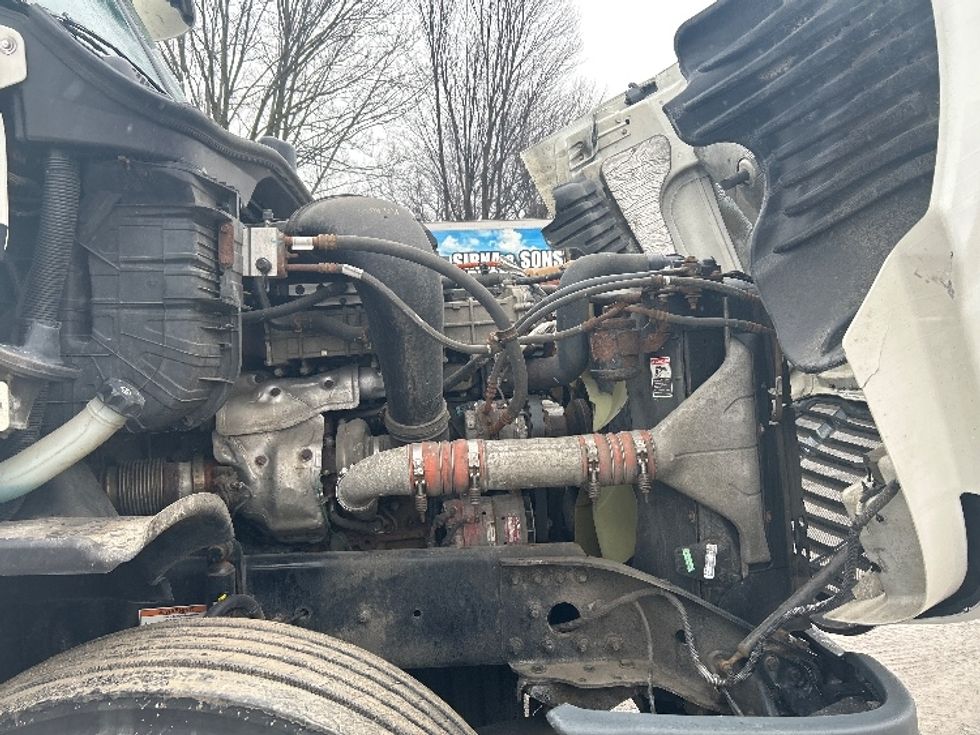 Day Cab Tractor-Heavy Duty Tractors-Freightliner-2019-Cascadia 12564ST-Norwalk-OH-609,112\n\t\tmiles-$ 28,250 - Image 15